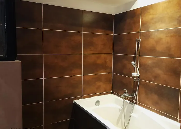 Roquevaquiere - Ancienne Grange Renovee - Autonome 3* Ouveillan
